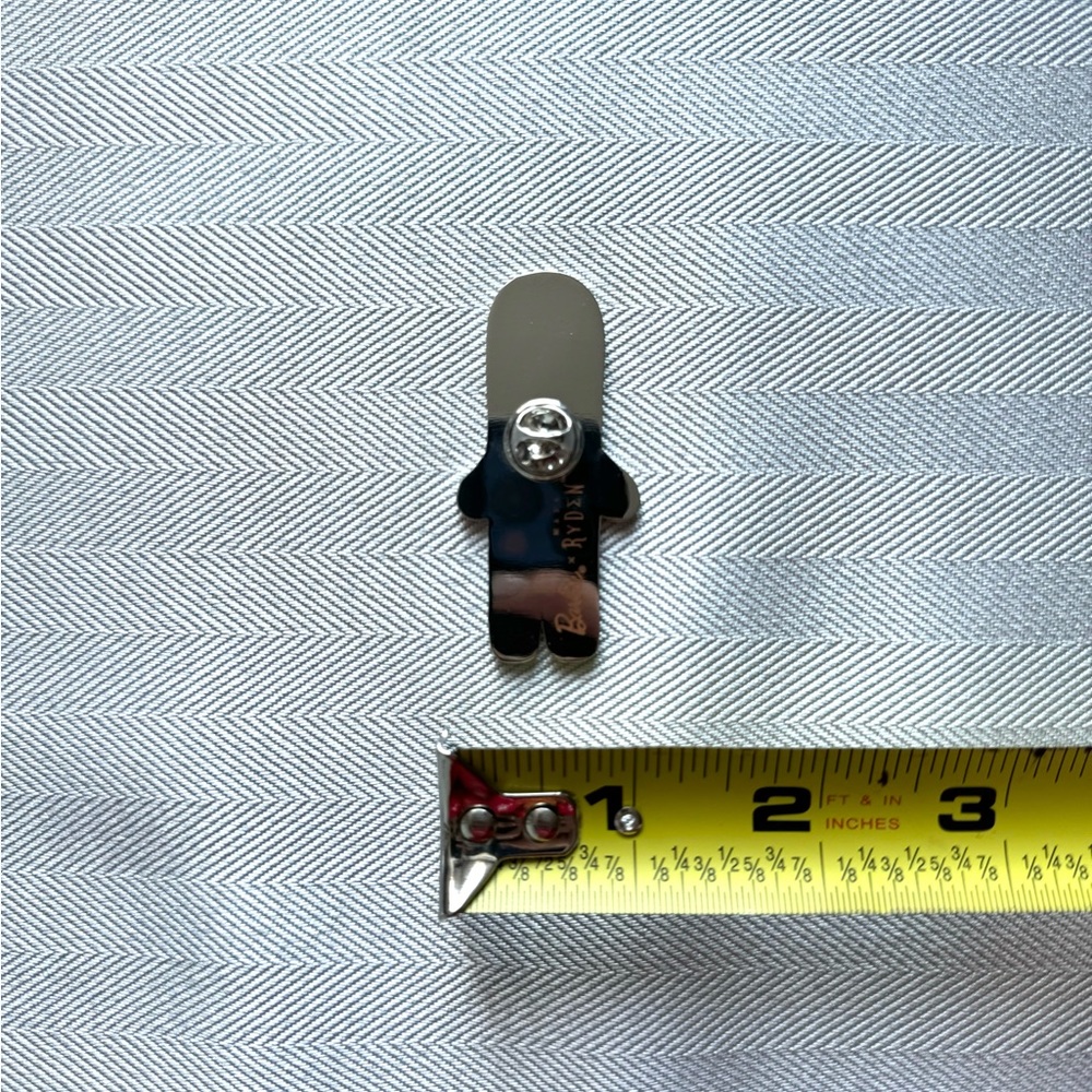 Mark Ryden x Barbie - Yeti Enamel Pin - Picture 4 of 6